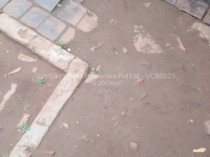 2 Bedroom House for Sale in Mufakose, Harare