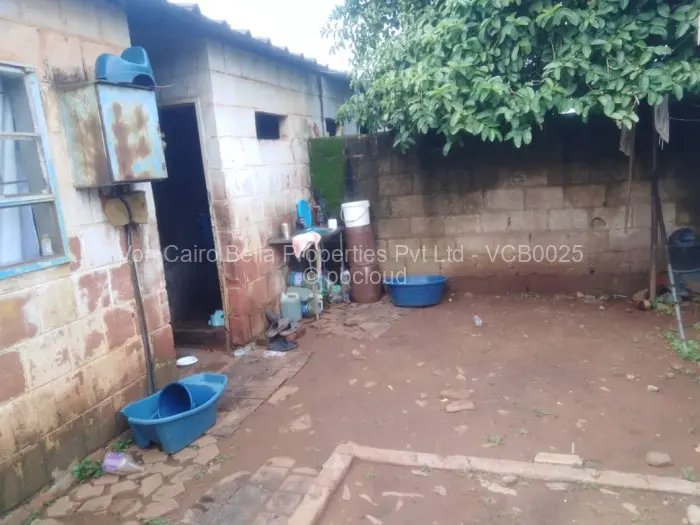 2 Bedroom House for Sale in Mufakose, Harare