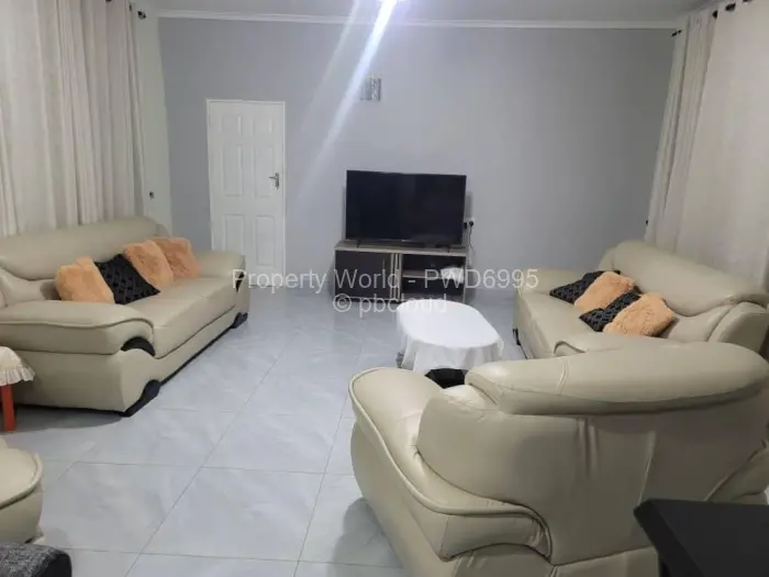 Townhouse/Cluster to Rent in Borrowdale, Harare