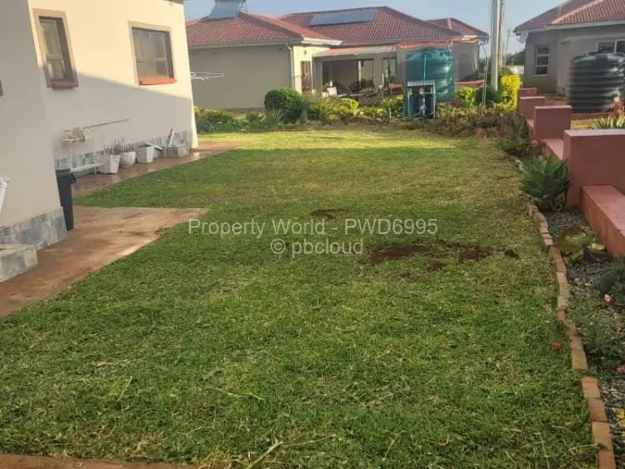 Townhouse/Cluster to Rent in Borrowdale, Harare