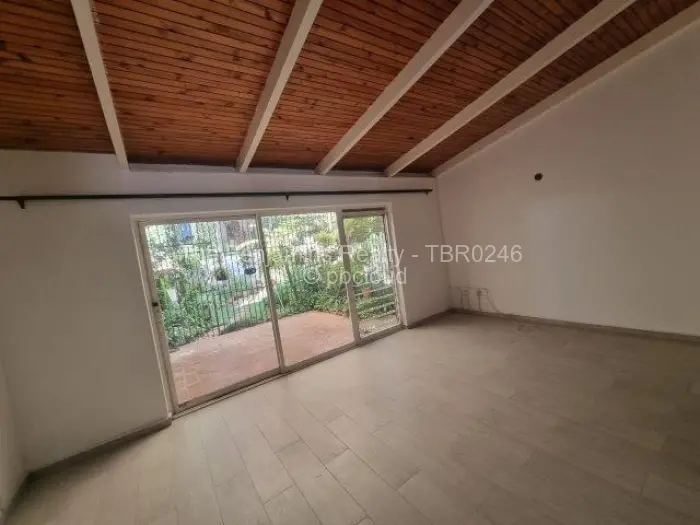 Flat/Apartment to Rent in Strathaven, Harare