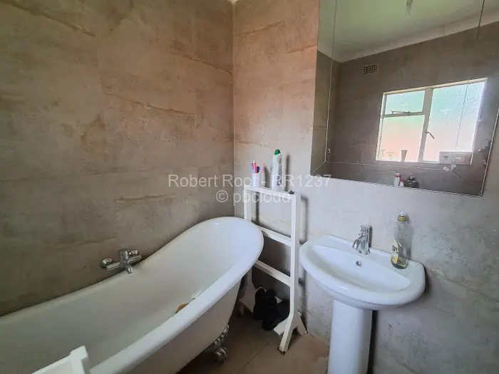 Townhouse/Cluster to Rent in Greendale, Harare