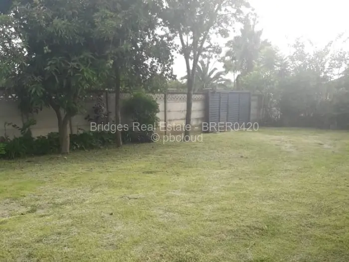 4 Bedroom House to Rent in Mabelreign, Harare