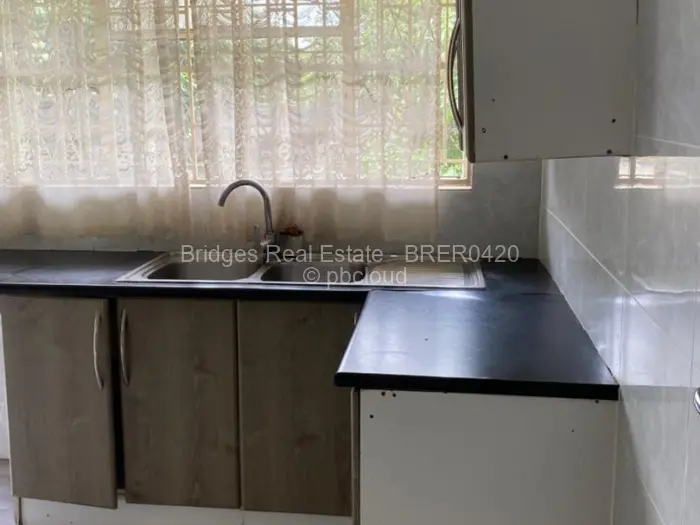 4 Bedroom House to Rent in Mabelreign, Harare