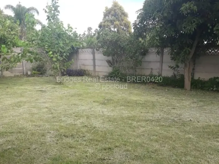 4 Bedroom House to Rent in Mabelreign, Harare