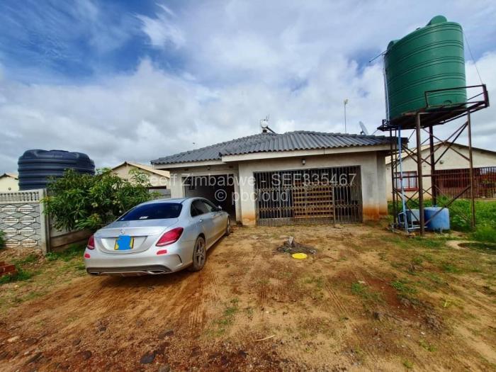 3 Bedroom House to Rent in Budiriro, Harare