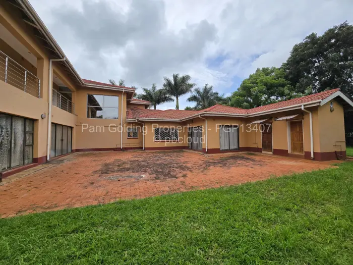 8 Bedroom House for Sale in Mount Pleasant, Harare
