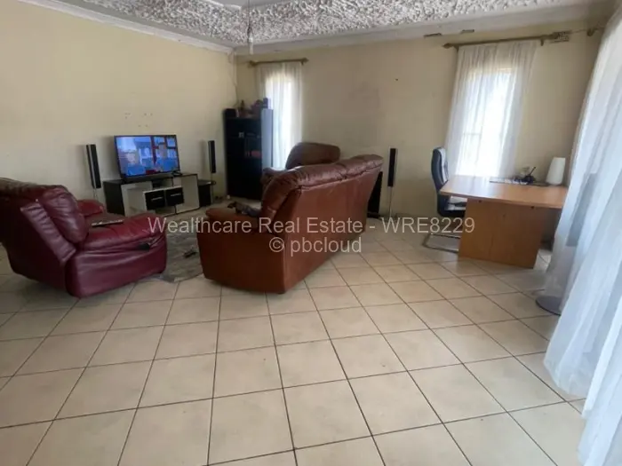 3 Bedroom House for Sale in Mainway Meadows, Harare