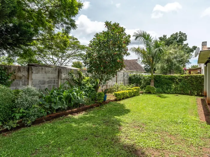 3 Bedroom Cottage/Garden Flat for Sale in Bluff Hill, Harare