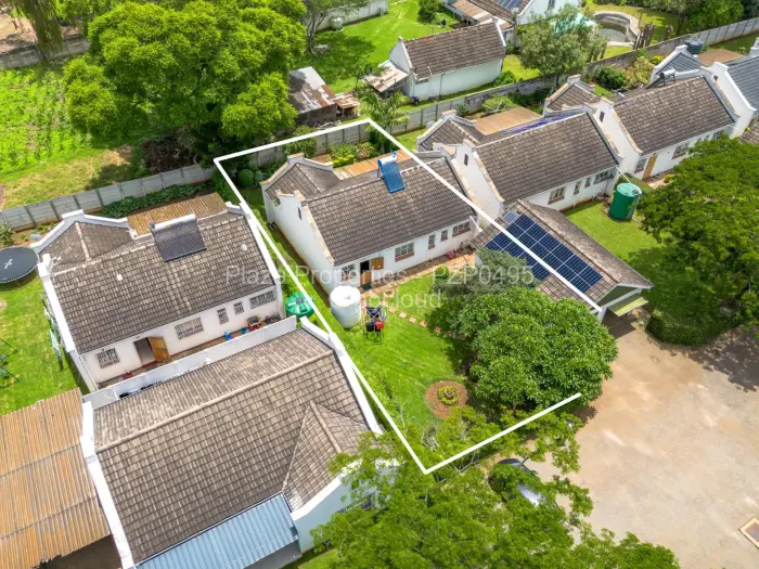 3 Bedroom Cottage/Garden Flat for Sale in Bluff Hill, Harare