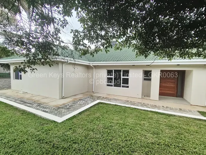4 Bedroom House to Rent in Borrowdale Brooke