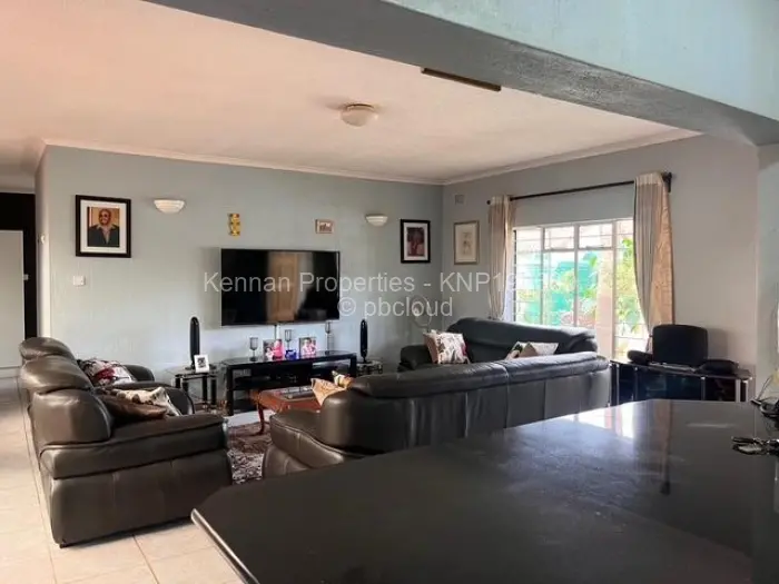 Townhouse/Cluster for Sale in Greendale, Harare