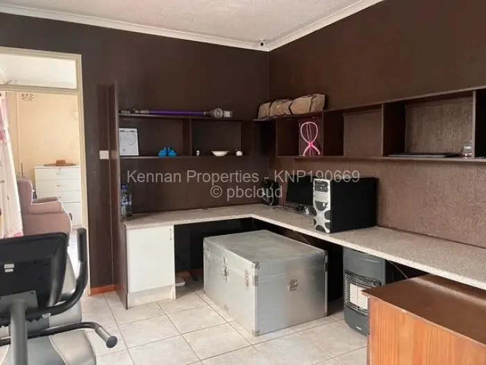 Townhouse/Cluster for Sale in Greendale, Harare