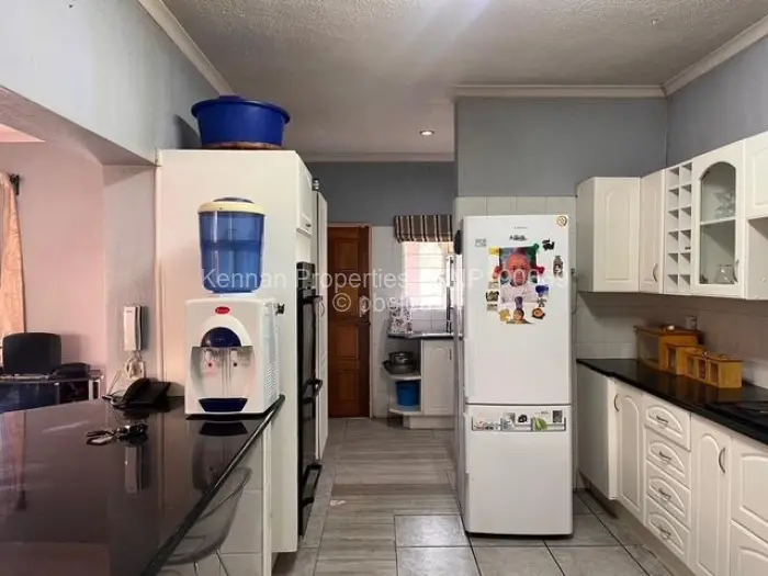 Townhouse/Cluster for Sale in Greendale, Harare