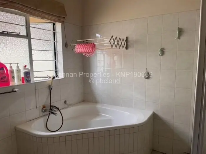 Townhouse/Cluster for Sale in Greendale, Harare