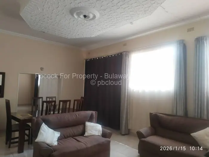 5 Bedroom House for Sale in Buena Vista, Bulawayo