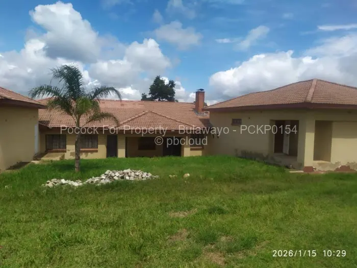 5 Bedroom House for Sale in Buena Vista, Bulawayo