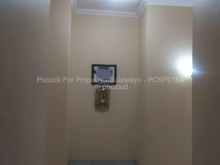 5 Bedroom House for Sale in Buena Vista, Bulawayo
