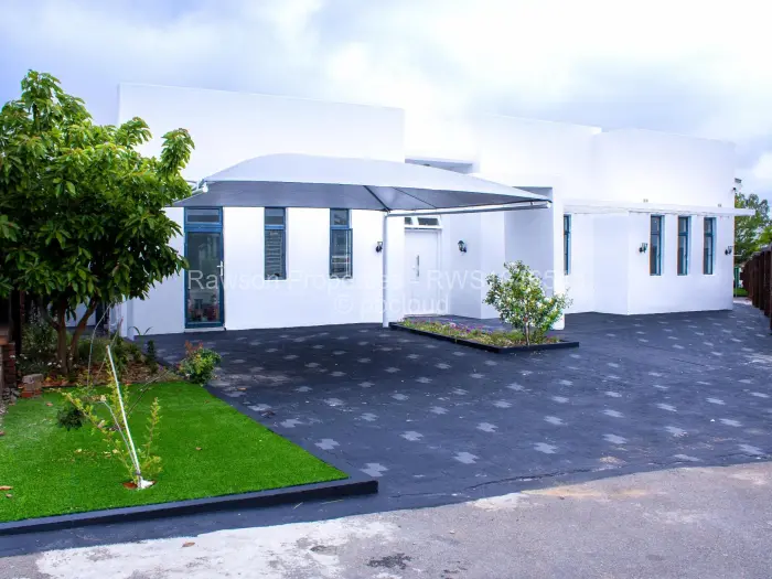 Townhouse/Cluster to Rent in Arlington, Harare