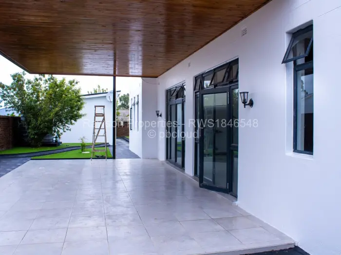 Townhouse/Cluster to Rent in Arlington, Harare