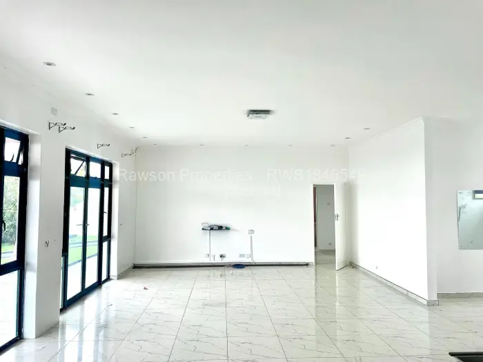 Townhouse/Cluster to Rent in Arlington, Harare