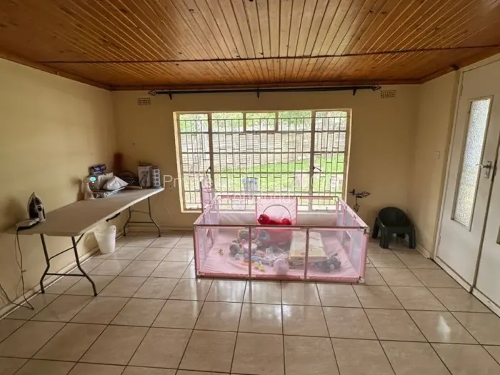 4 Bedroom House for Sale in Greendale, Harare