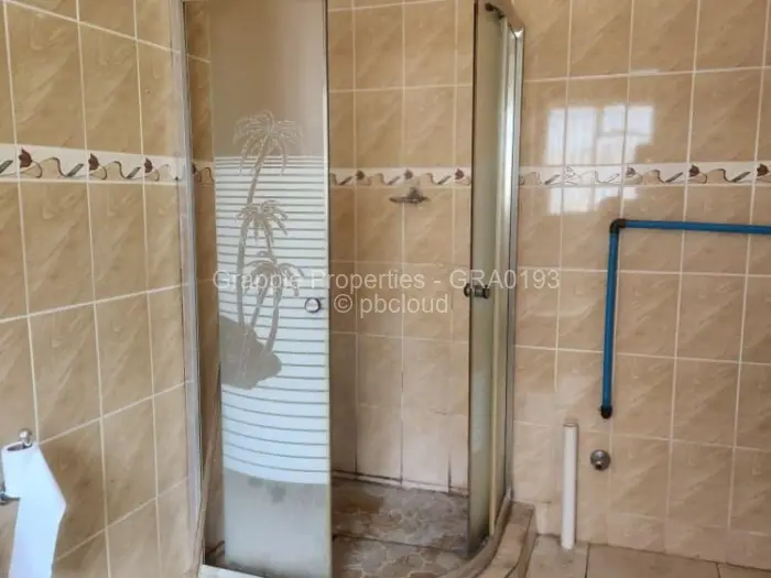 6 Bedroom House for Sale in Marlborough, Harare