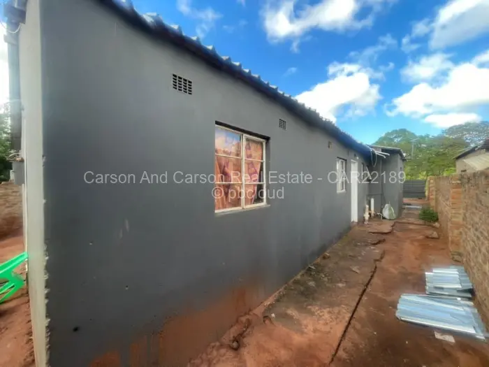 4 Bedroom House for Sale in Victoria Falls, Victoria Falls