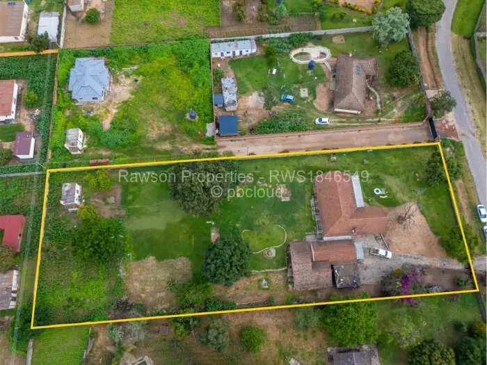 5 Bedroom House for Sale in Waterfalls, Harare