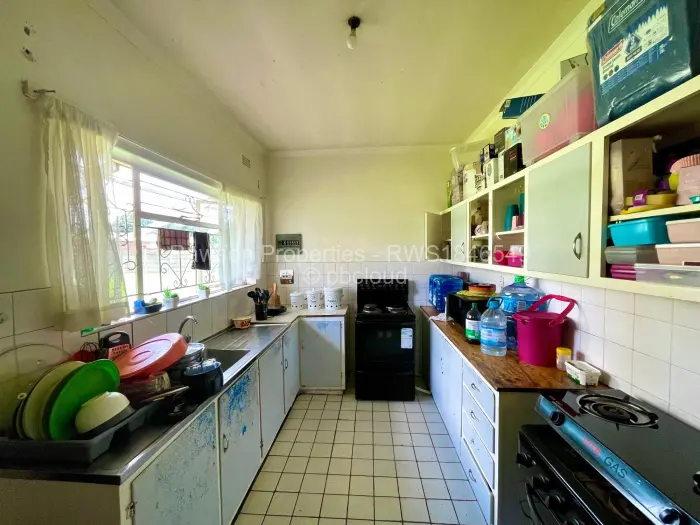 5 Bedroom House for Sale in Waterfalls, Harare