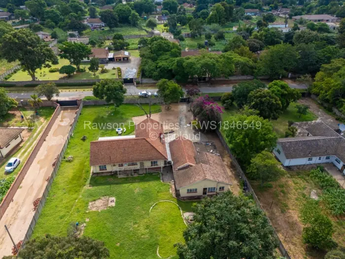5 Bedroom House for Sale in Waterfalls, Harare