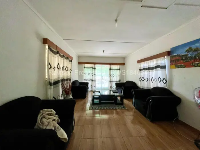 5 Bedroom House for Sale in Waterfalls, Harare