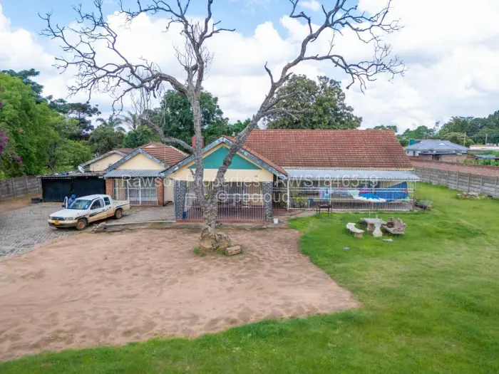 5 Bedroom House for Sale in Waterfalls, Harare