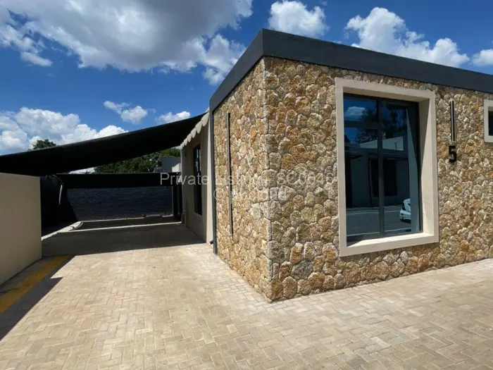 Townhouse/Cluster to Rent in Mount Pleasant, Harare