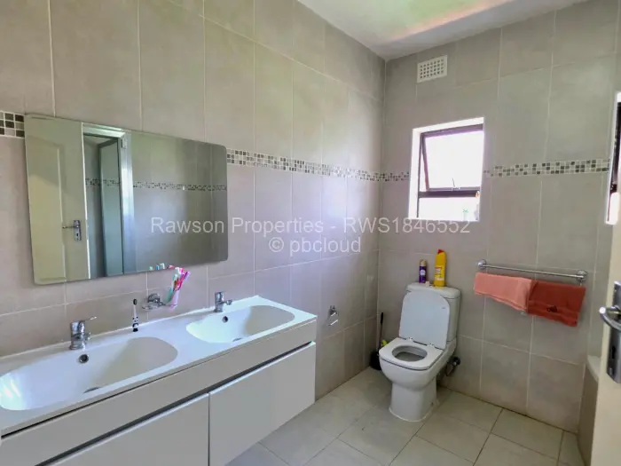 5 Bedroom House for Sale in Sandton Park, Harare