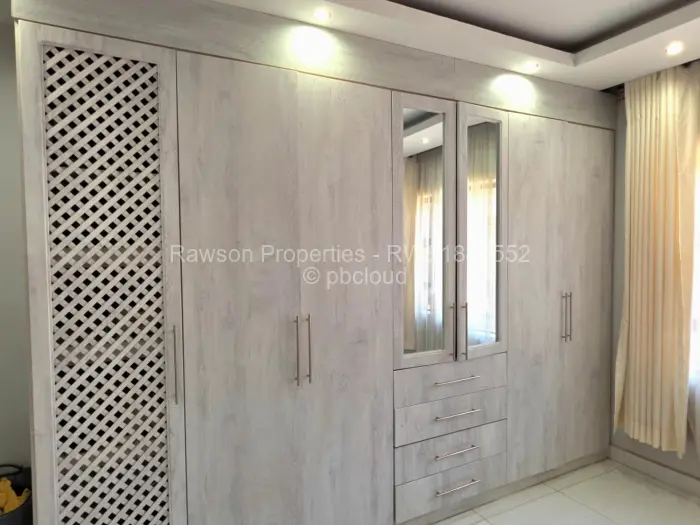 5 Bedroom House for Sale in Sandton Park, Harare