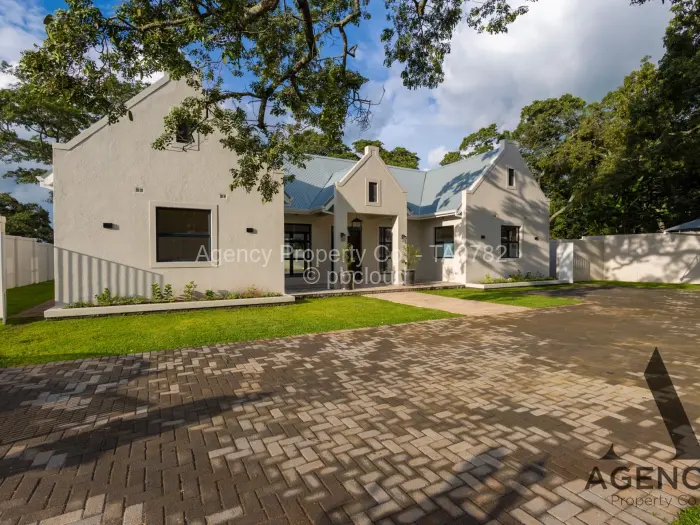 Townhouse/Cluster to Rent in Chisipite, Harare