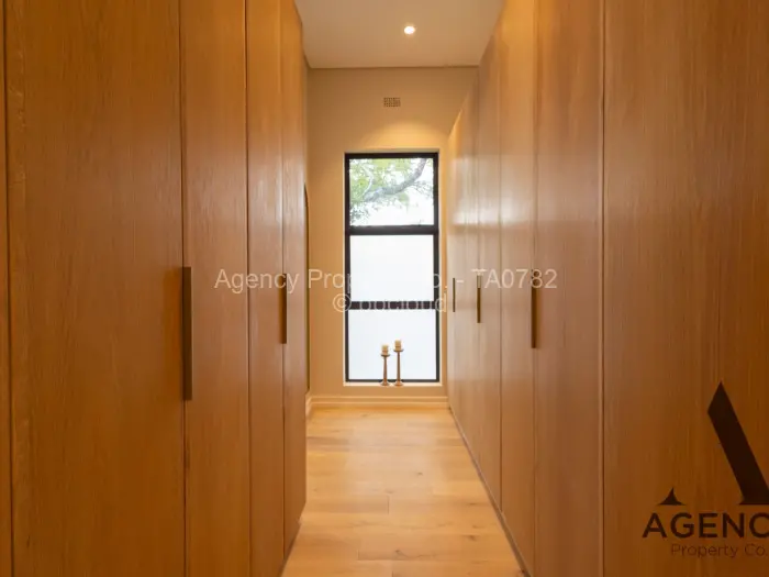 Townhouse/Cluster to Rent in Chisipite, Harare