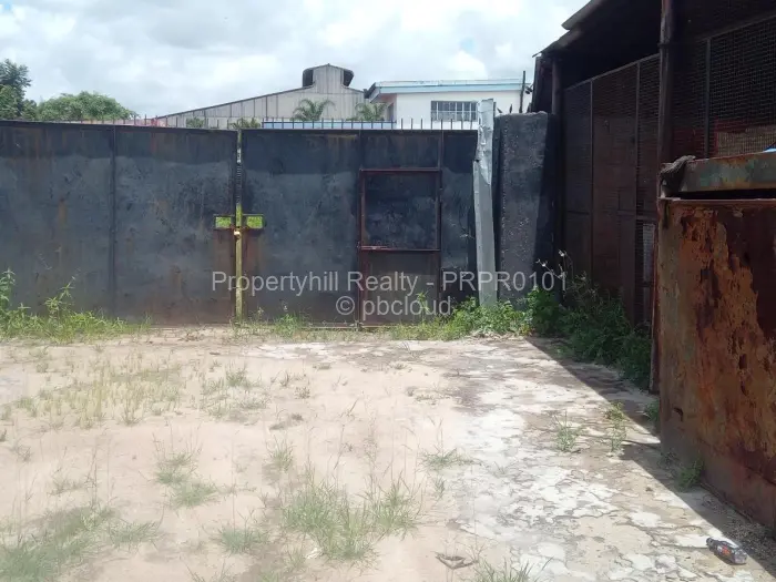Warehouse/Industrial for Sale in Chitungwiza, Chitungwiza