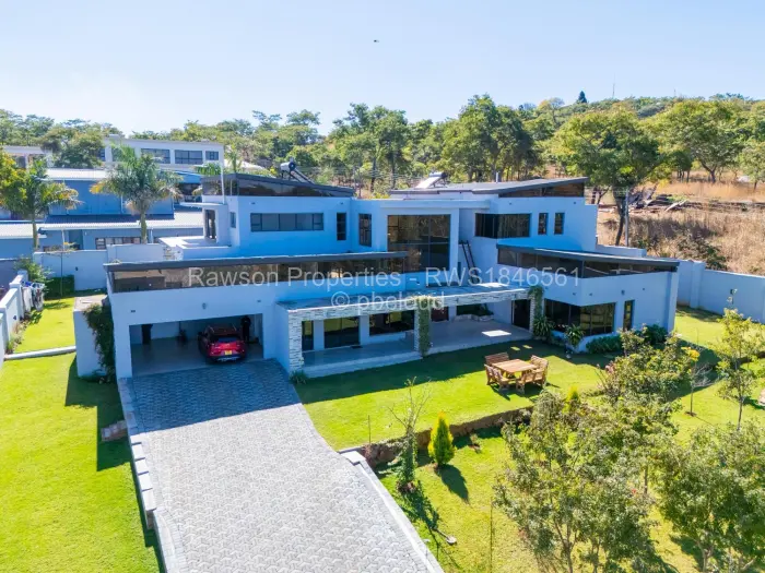 6 Bedroom House for Sale in Borrowdale, Harare