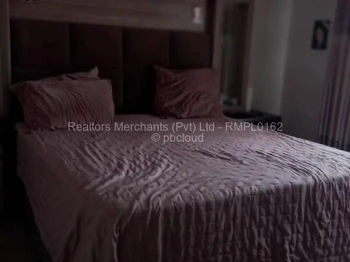 4 Bedroom House to Rent in Waterfalls