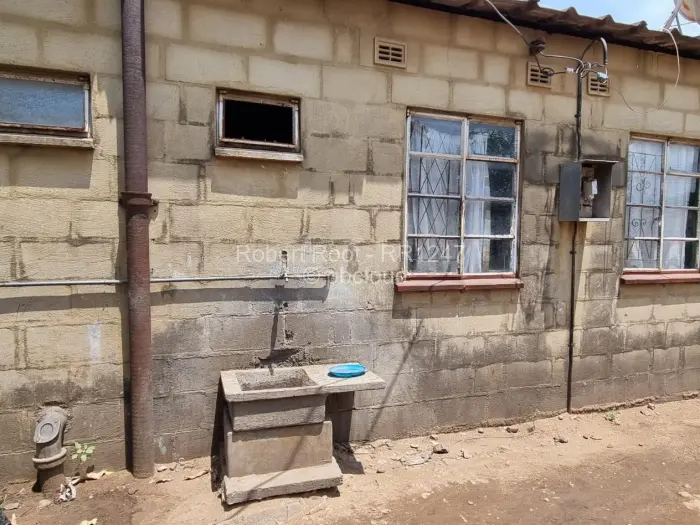 2 Bedroom House for Sale in Chiredzi, Chiredzi