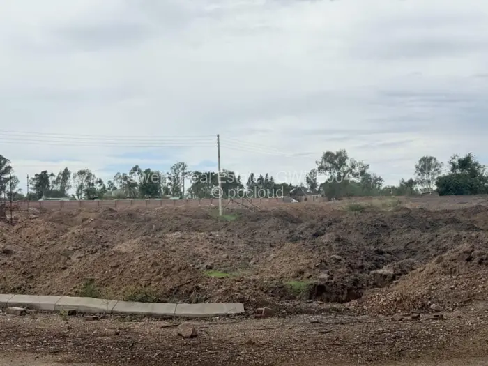 Townhouse/Cluster for Sale in Daylesford, Gweru