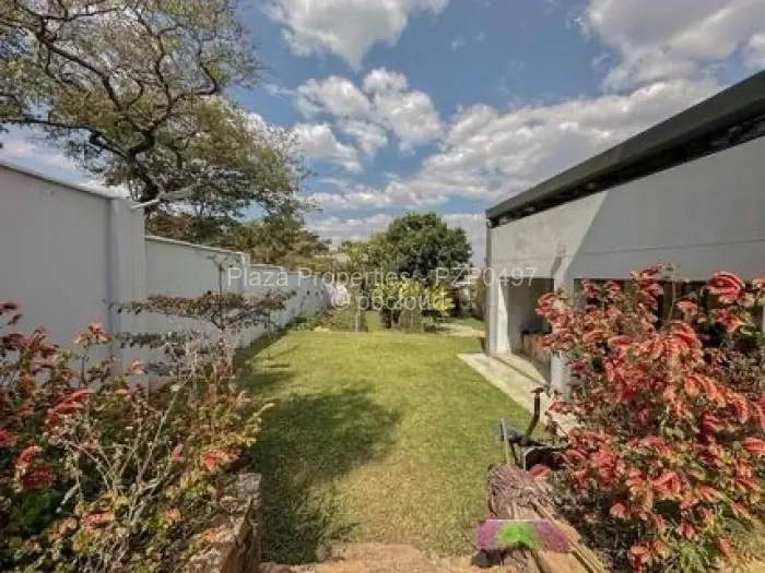 5 Bedroom House for Sale in Carrick Creagh Estate, Harare