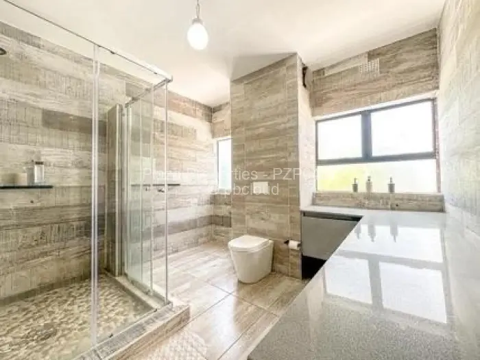 5 Bedroom House for Sale in Carrick Creagh Estate, Harare