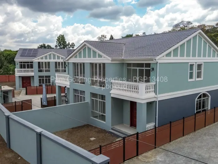 Townhouse/Cluster for Sale in Strathaven, Harare