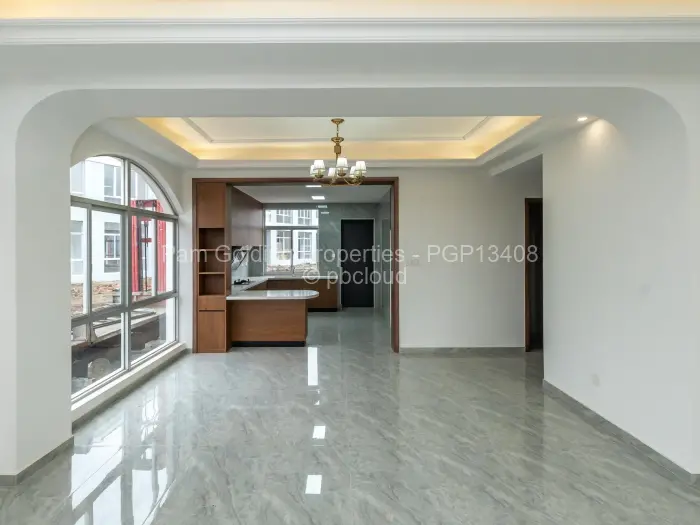 Townhouse/Cluster for Sale in Strathaven, Harare