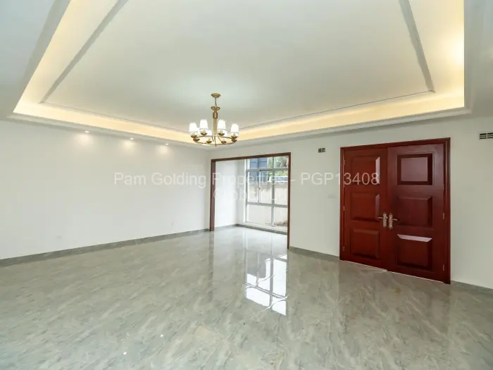 Townhouse/Cluster for Sale in Strathaven, Harare