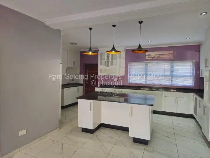 Townhouse/Cluster to Rent in Arlington