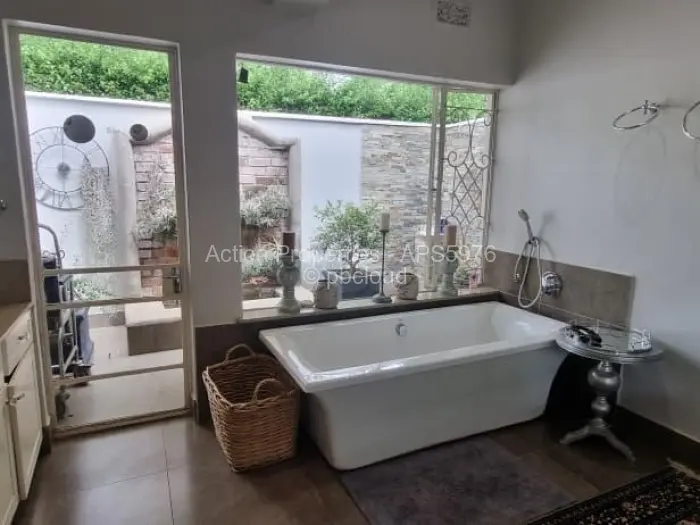 4 Bedroom House for Sale in Highlands, Harare